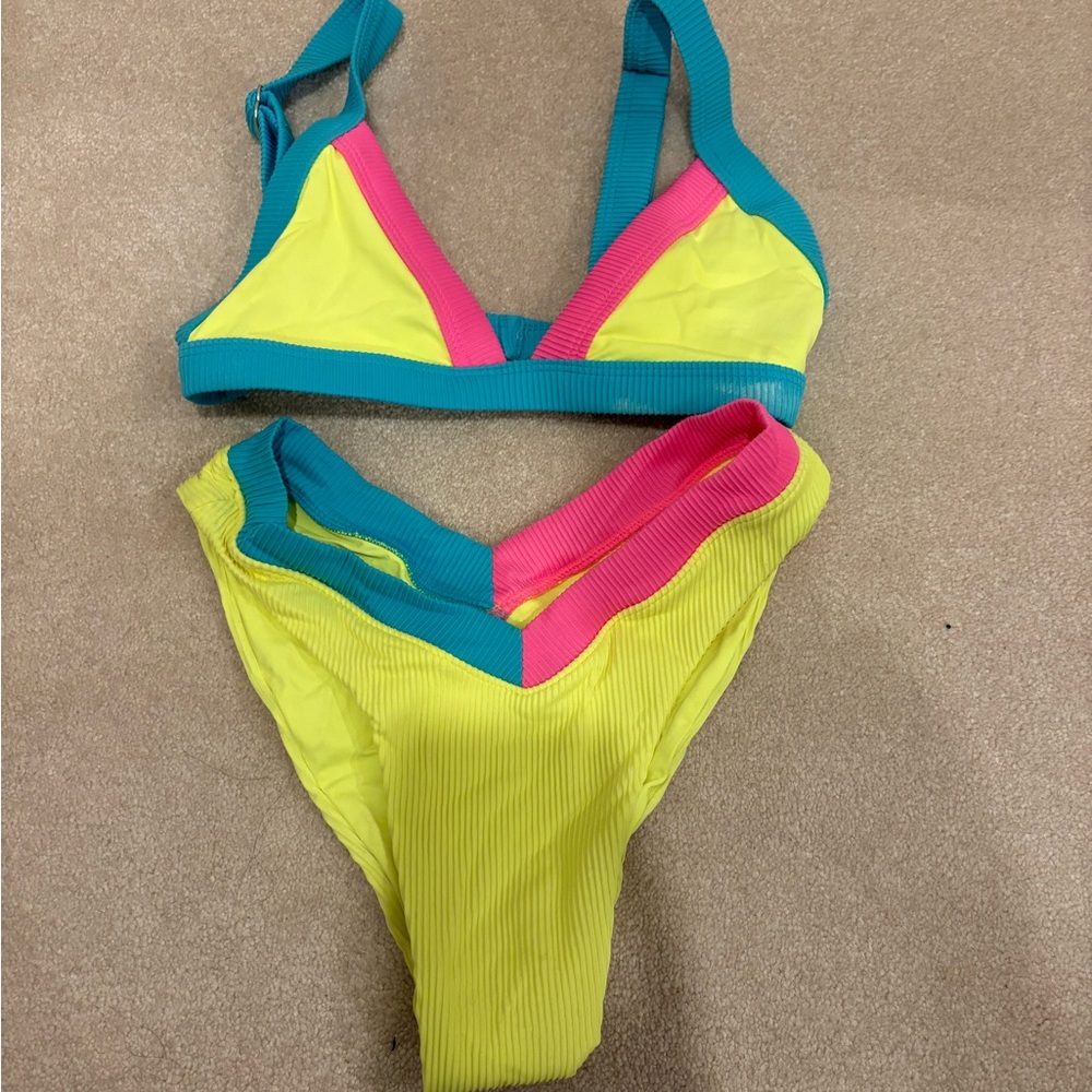 Oneone Colorblock Bikini Set